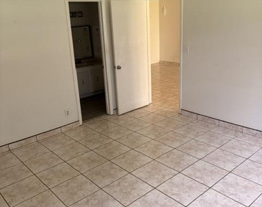 607 S State Rd 7 - Photo Thumbnail 19