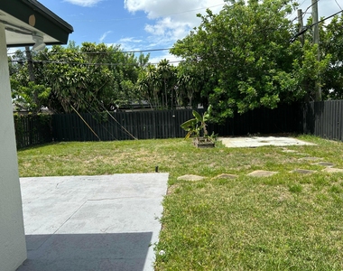 61 Nw 47th Street - Photo Thumbnail 14