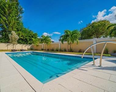12898 Buckland Street - Photo Thumbnail 16