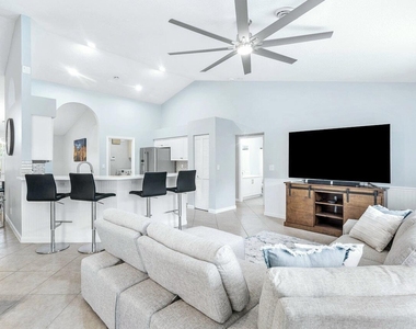 12898 Buckland Street - Photo Thumbnail 8