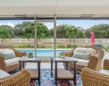 12898 Buckland Street - Photo Thumbnail 12