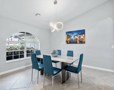12898 Buckland Street - Photo Thumbnail 11