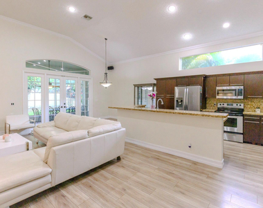 4082 Trenton Avenue - Photo Thumbnail 9