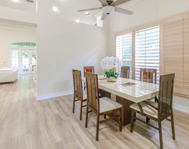 4082 Trenton Avenue - Photo Thumbnail 4
