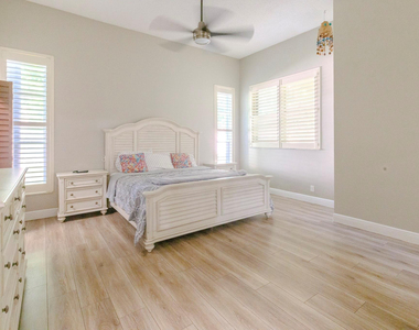 4082 Trenton Avenue - Photo Thumbnail 13