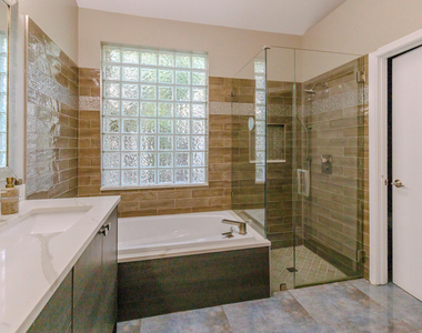 4082 Trenton Avenue - Photo Thumbnail 15