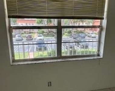 12007 Poinciana Boulevard - Photo Thumbnail 9