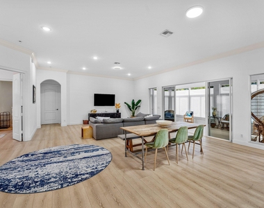 2068 Wightman Drive - Photo Thumbnail 11