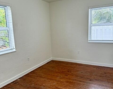 715 2nd Avenue S - Photo Thumbnail 1