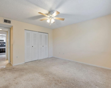 5011 Wiles Road - Photo Thumbnail 24