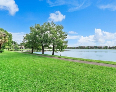 5011 Wiles Road - Photo Thumbnail 32