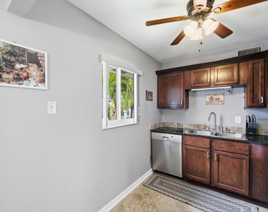 376 Saxony H - Photo Thumbnail 13