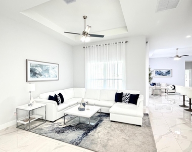 363 Sw Becker Road - Photo Thumbnail 5