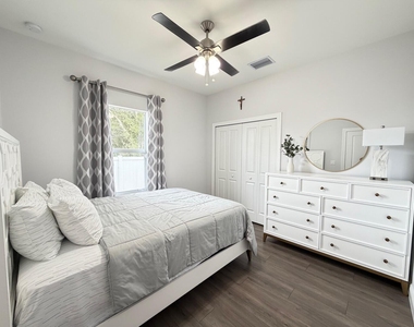 363 Sw Becker Road - Photo Thumbnail 7