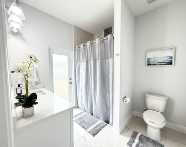 363 Sw Becker Road - Photo Thumbnail 10