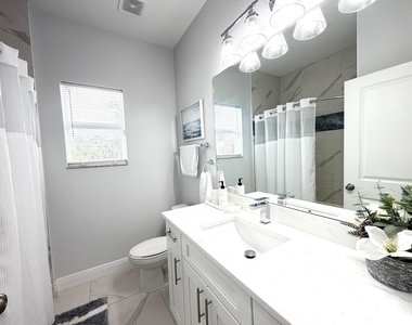 363 Sw Becker Road - Photo Thumbnail 8