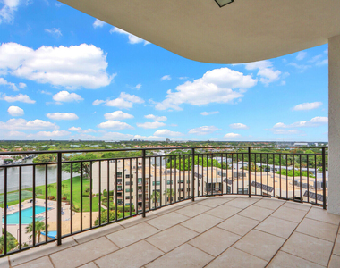 370 Golfview Road - Photo Thumbnail 34