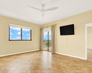 370 Golfview Road - Photo Thumbnail 22