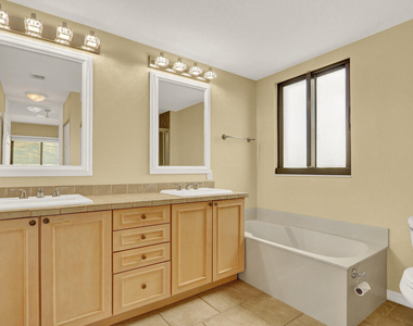 370 Golfview Road - Photo Thumbnail 24