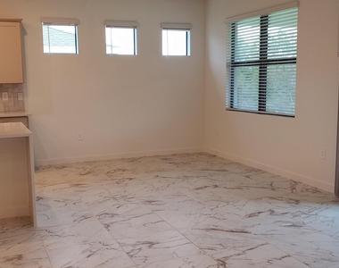 1949 Ne Ocean Dunes Drive - Photo Thumbnail 13