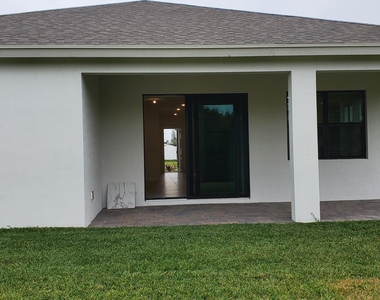 1949 Ne Ocean Dunes Drive - Photo Thumbnail 30