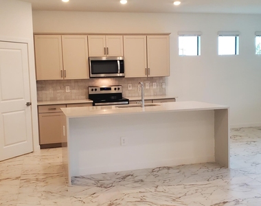 1949 Ne Ocean Dunes Drive - Photo Thumbnail 10