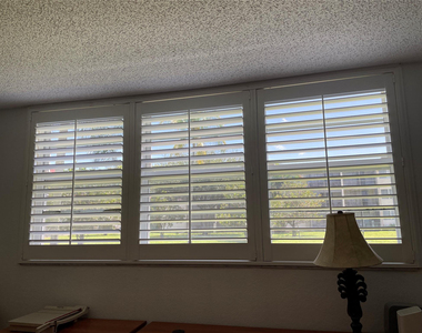 9420 S Hollybrook Lake Drive - Photo Thumbnail 9