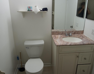 213 Lake Pointe Drive - Photo Thumbnail 13