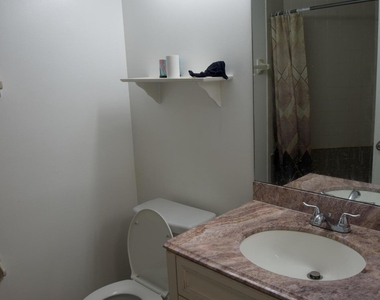 213 Lake Pointe Drive - Photo Thumbnail 11