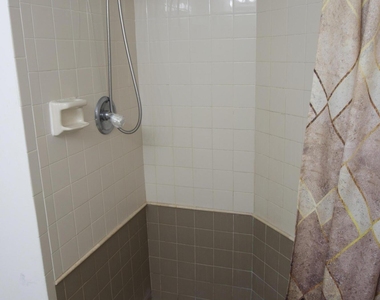 213 Lake Pointe Drive - Photo Thumbnail 12