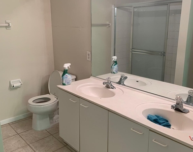 4923 Sw 32nd Avenue - Photo Thumbnail 6