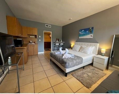 26 Diplomat Parkway - Photo Thumbnail 3