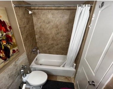 26 Diplomat Parkway - Photo Thumbnail 6