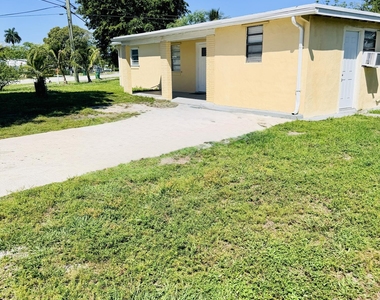 5755 Winfield Boulevard - Photo Thumbnail 1