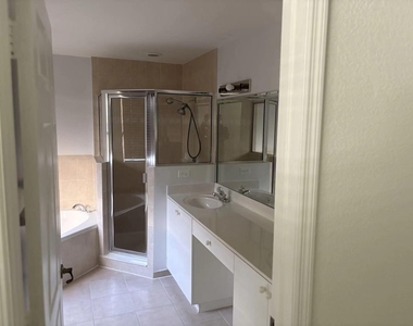 11500 Nw 33rd Street - Photo Thumbnail 6