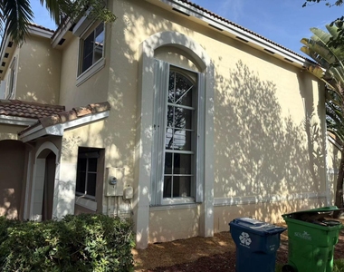 11500 Nw 33rd Street - Photo Thumbnail 1