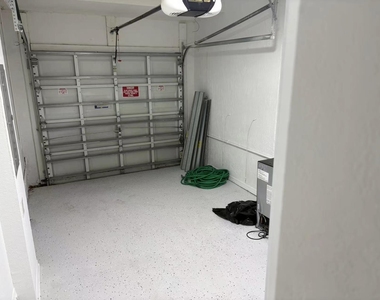11500 Nw 33rd Street - Photo Thumbnail 3