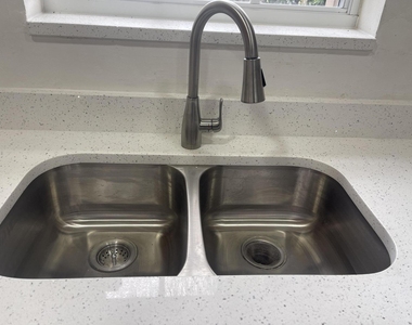 1538 Sw Neptune Avenue - Photo Thumbnail 9
