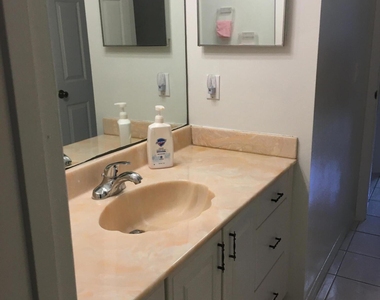1538 Sw Neptune Avenue - Photo Thumbnail 12