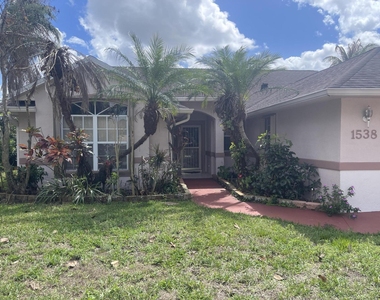 1538 Sw Neptune Avenue - Photo Thumbnail 2