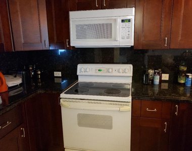 899 Se 2nd Avenue - Photo Thumbnail 3