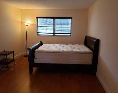 899 Se 2nd Avenue - Photo Thumbnail 13