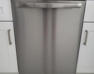 5201 Ne 24th Terrace - Photo Thumbnail 9