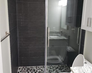 5201 Ne 24th Terrace - Photo Thumbnail 12