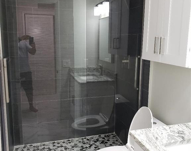 5201 Ne 24th Terrace - Photo Thumbnail 13