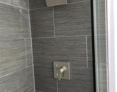 5201 Ne 24th Terrace - Photo Thumbnail 14