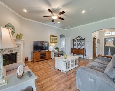 18500 Summer Grove Avenue - Photo Thumbnail 8