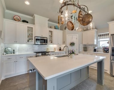 18500 Summer Grove Avenue - Photo Thumbnail 12