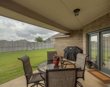 18500 Summer Grove Avenue - Photo Thumbnail 26