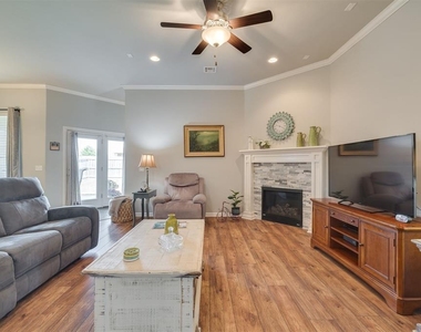 18500 Summer Grove Avenue - Photo Thumbnail 10